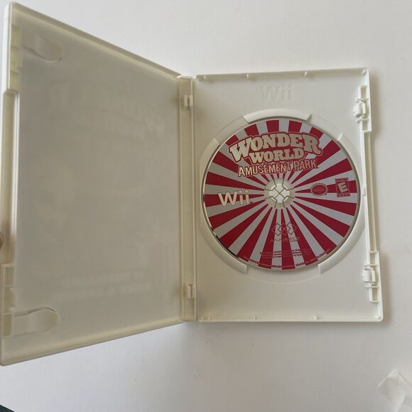 Bundle x4 Wii Wonderworld Amusement, Pinball Hall, Crazy Golf, Arcade Shooting - Picture 4 of 6